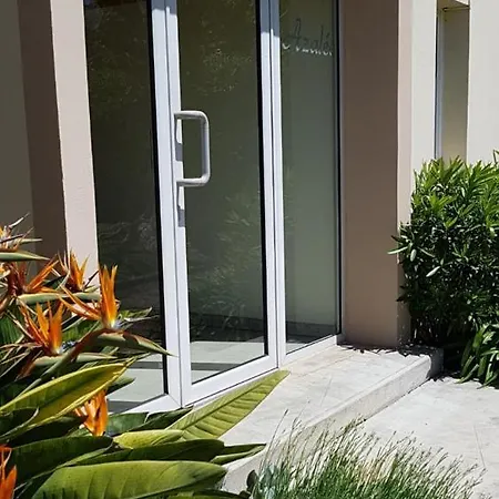 Studio Near Beaches With Free Parking By Weekome Apartamento